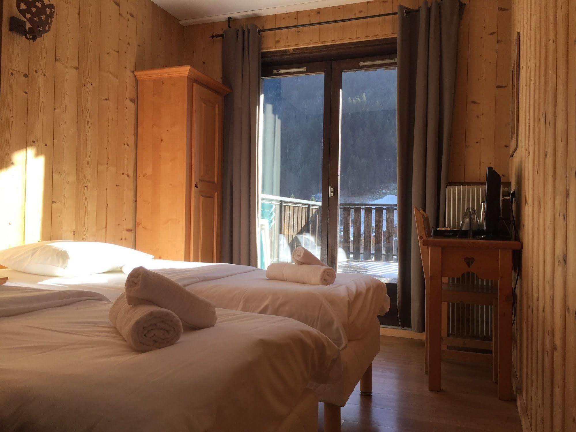 Hotel Les Combelles شاتيل المظهر الخارجي الصورة
