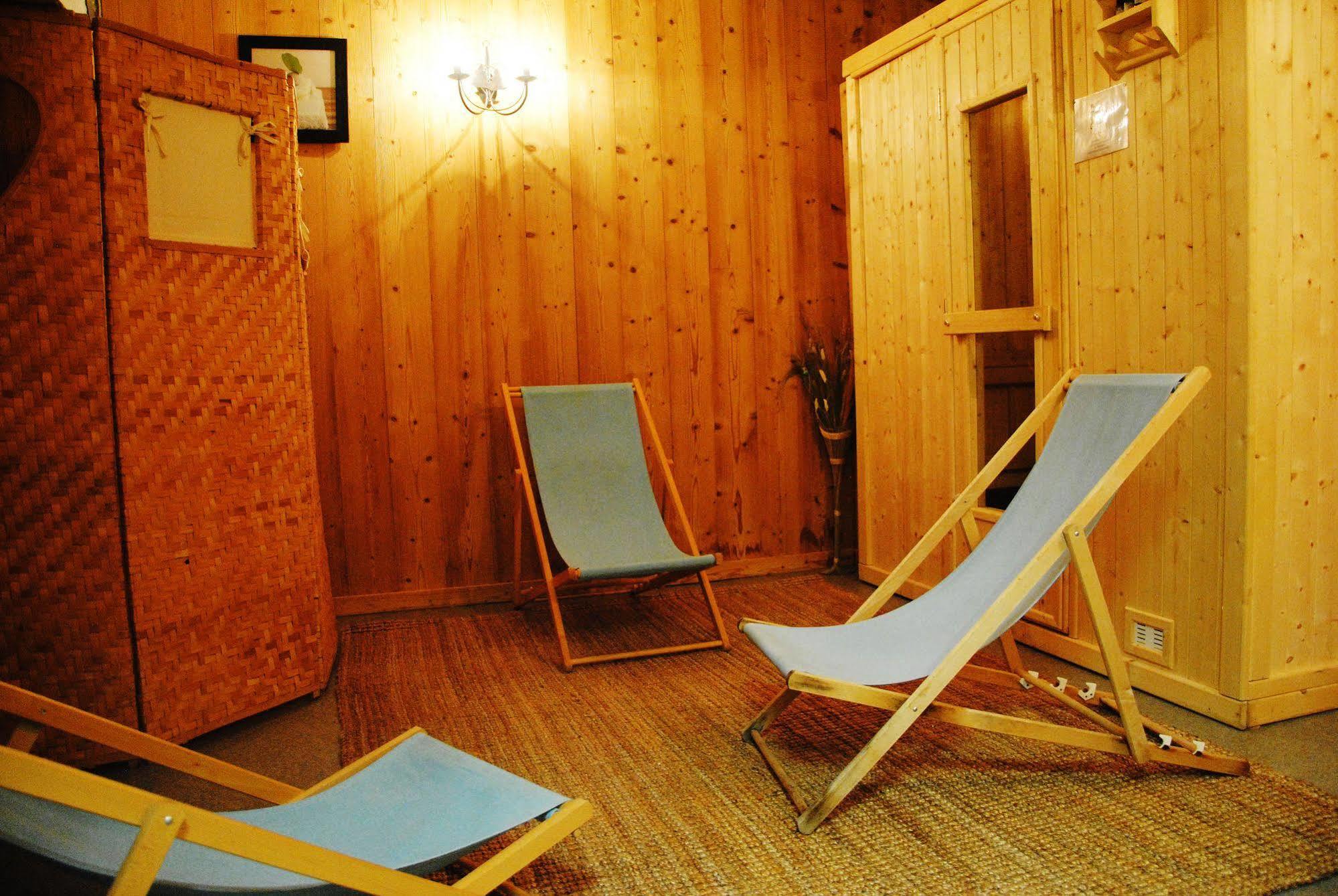 Hotel Les Combelles شاتيل المظهر الخارجي الصورة